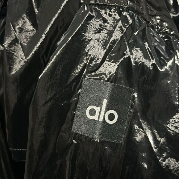 Alo yoga Metallic Break Line Trench black size XS - Picture 3 of 13